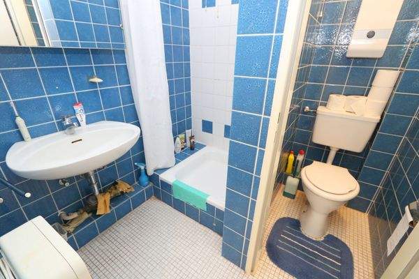 Duschbad mit seperaten WC