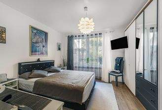 Schlafzimmer 1 (hell & ruhig)