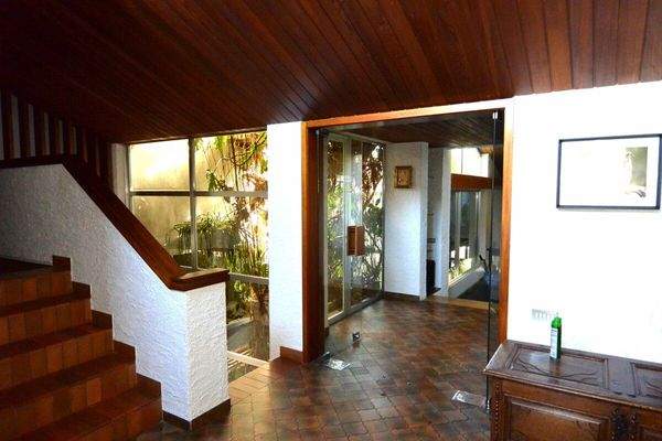 12  Blick v. d. Haustür