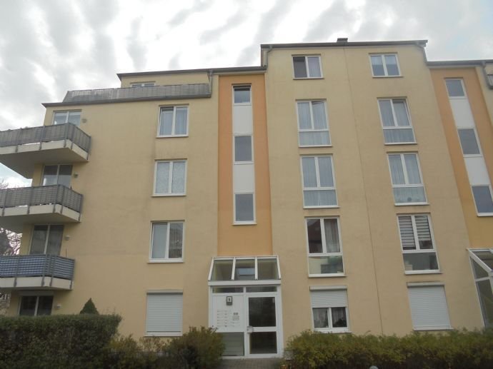 exkl. 3 Ziwhg.Neubau, mit gr.Balkon,G-WC, Laminat neu,Lift ebenerdig,TG-Stpl. ruhig.,grün Schleußig