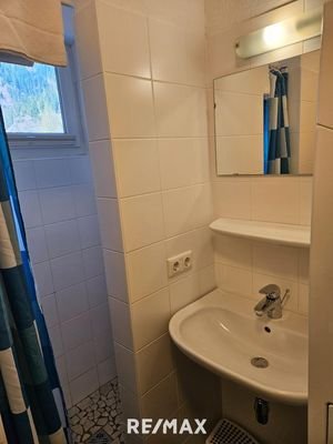 Bad mit Dusche