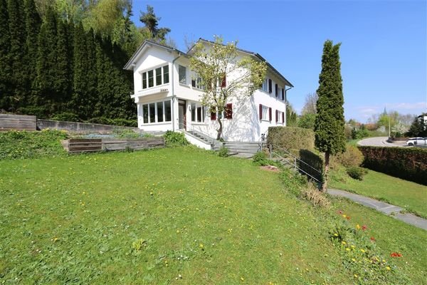 Südansicht mit Garten.jpg