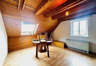 Gemütliche Dachwohnung