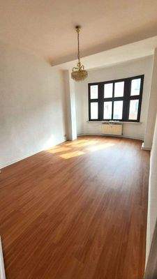 Zimmer gleich links 1.jpg