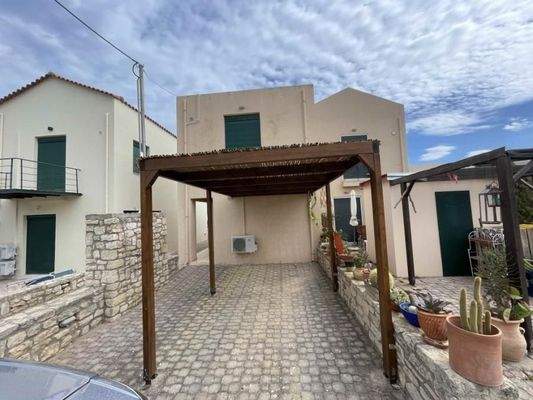 Kreta, Asprouliani: Stilvolles 3-Zimmer-Haus in einer Wohnanlage zu verkaufen