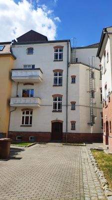 Hofansicht mit Balkon