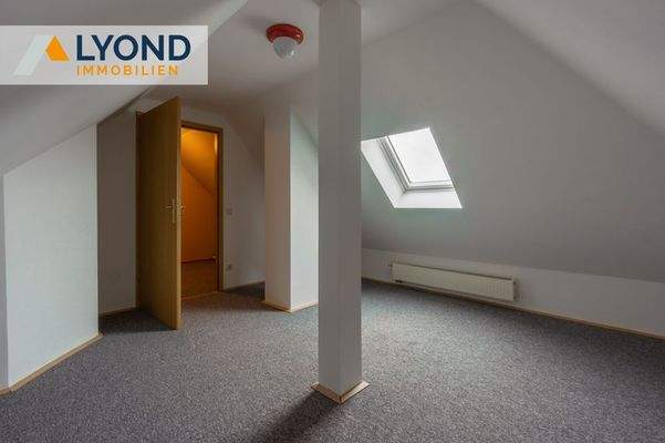 Dachgeschosszimmer 1