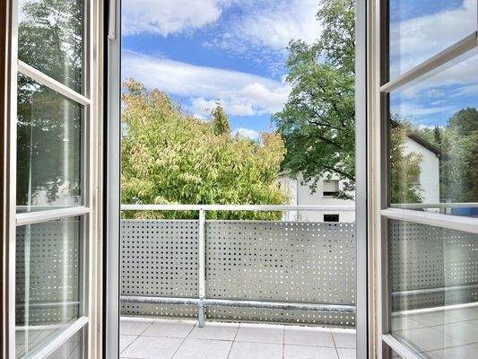 Schlafzimmer OG mit Balkon