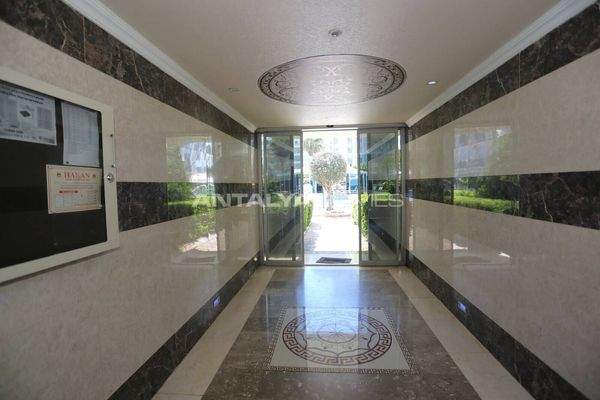Furnished Pool-View Flat in Antalya Konyaaltı
