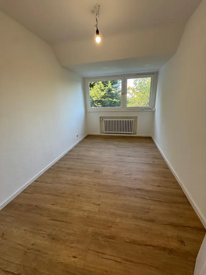 2c63ab32-c299-4738-a62b-739bb1c5302c-1961357378