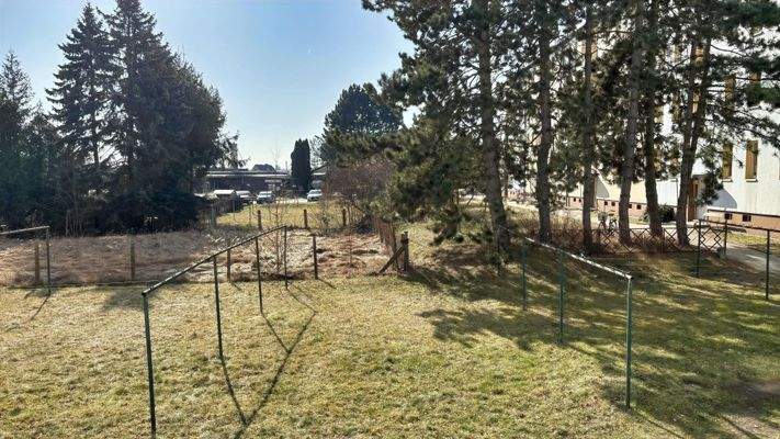 Wäscheplatz hinter dem Objekt