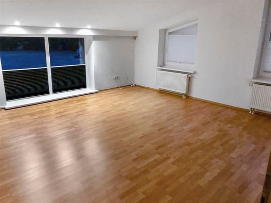 Wohnzimmer Wohnung Halle 1