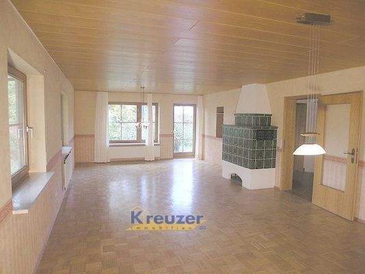 großes Wohn-/Esszimmer