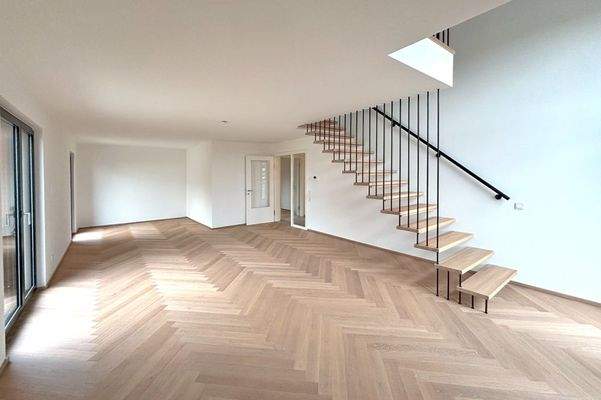 Hell und geräumig präsentiert sich der Wohnbereich