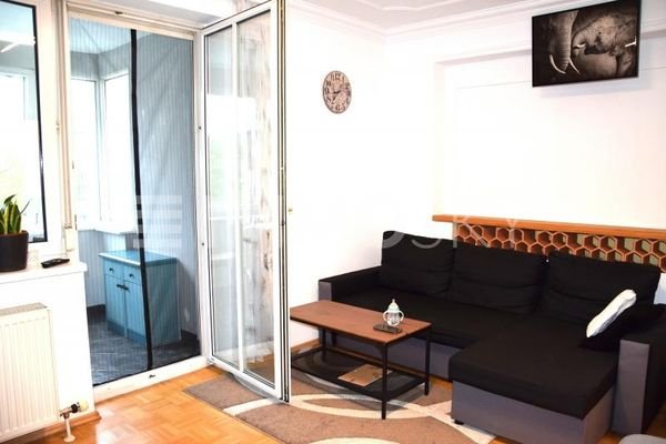 Wohnzimmer zur Loggia