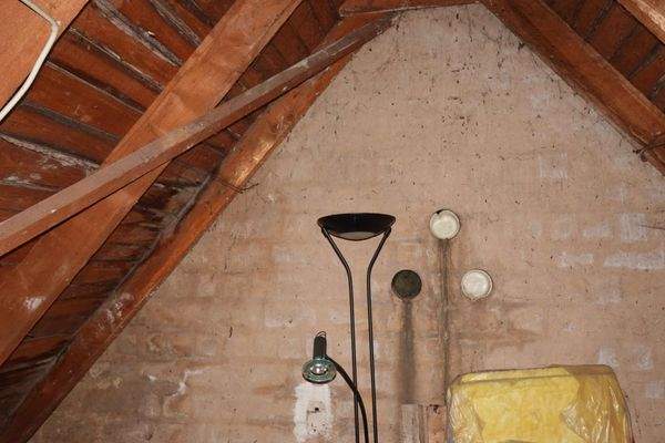 Abstellfläche Dachboden.jpg