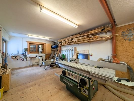 Werkstatt Foto 2.jpg
