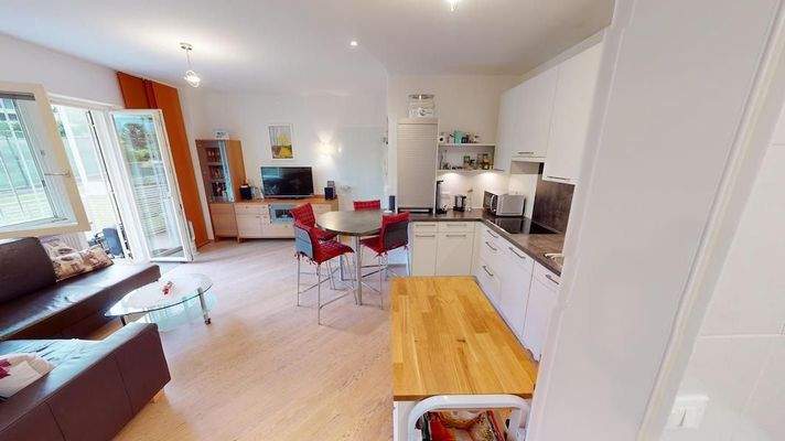 Meran-Obermais-Schwimmbad-Park-AltoAdige-Bilocale-Vollmöbliert-Saniert