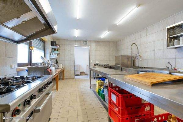 Effizient und professionell, gut ausgestattete Gastroküche