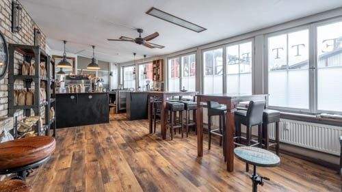 Werkstattgebäude Café-Bereich