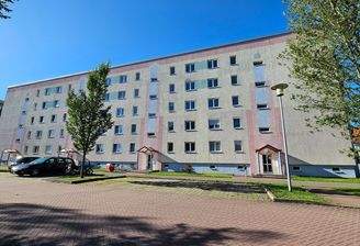 Dr.-Senst-Straße 1-4 (8)