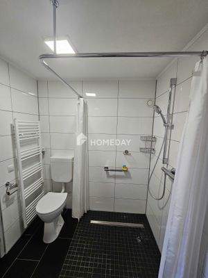 Renoviert Badzimmer view 3