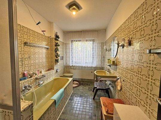 Badezimmer im Erdgeschoss