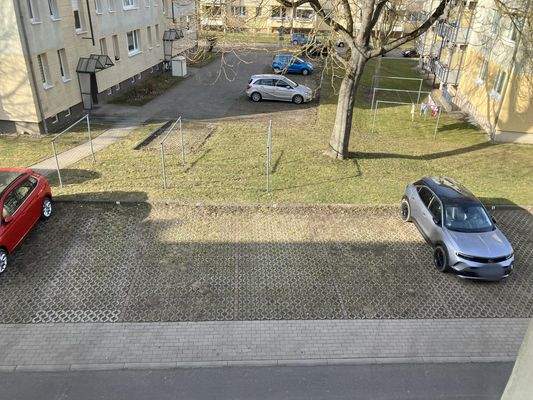 PKW Stellplatz Nr. 8