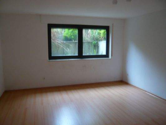 Schlaf- Arbeitszimmer UG