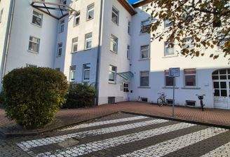 Hausansicht Eingang.jpg