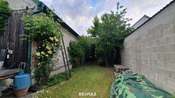 5.Grundstück mit Scheune