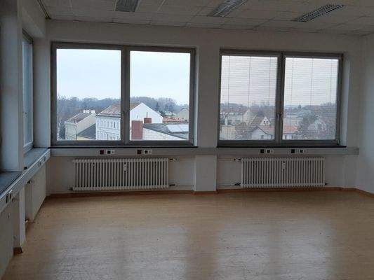 Büro 3.06-Foto 2_MO 14_Bruck_20221219