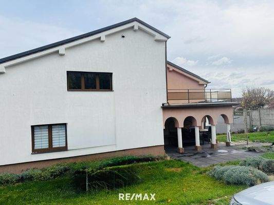 Ansicht Eingangsbereich vom Haus