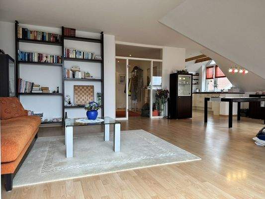 Großer offener Wohnbereich