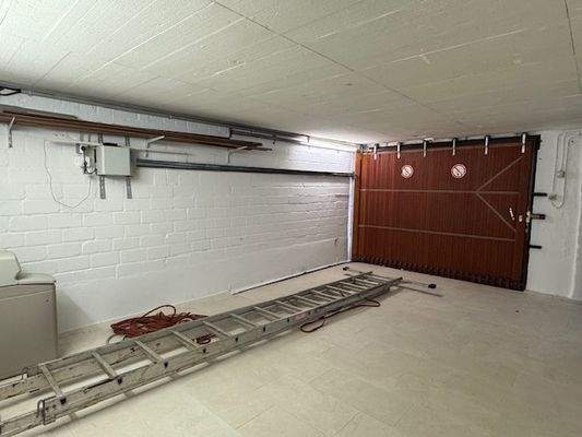 Garage, Keller