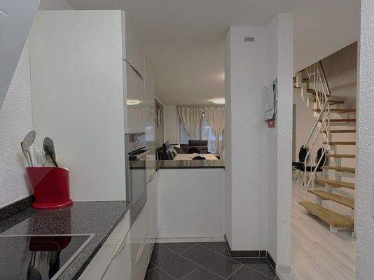 Haupthaus Küche mit Blick ins Wohn_Esszimmer