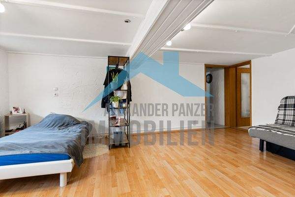 Wohnung rechts - Dachgeschoss