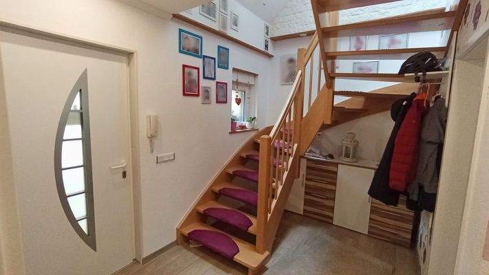 Eingangsbereich & Garderobe EG