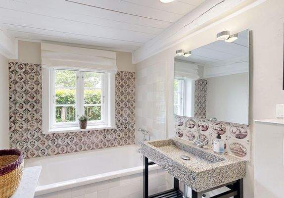 Wannenbad im Erdgeschoss