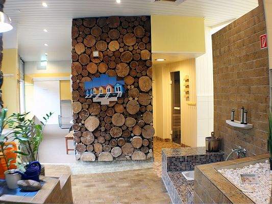 Saunabereich-mit-Fussbad-low resolution-4x