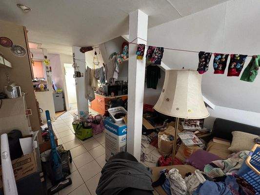 DG 2-Zimmer: Wohnzimmer 