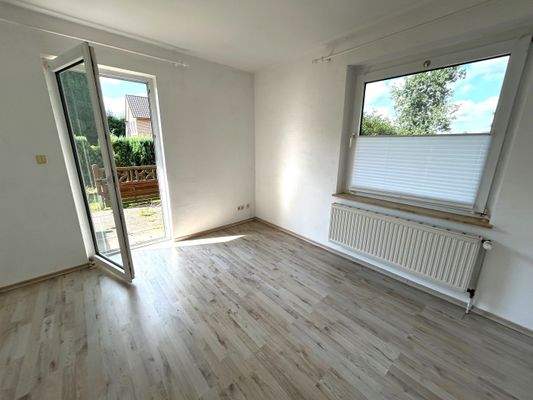 Wohnzimmer, Terrasse 3 Zi. Wohnung