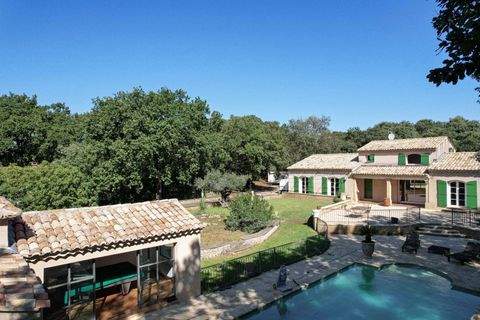 UZES Häuser, UZES Haus kaufen