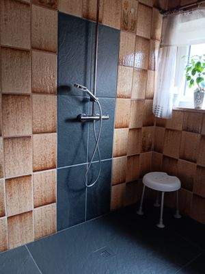 Hs. Rothenkirchen, Dusche.jpg