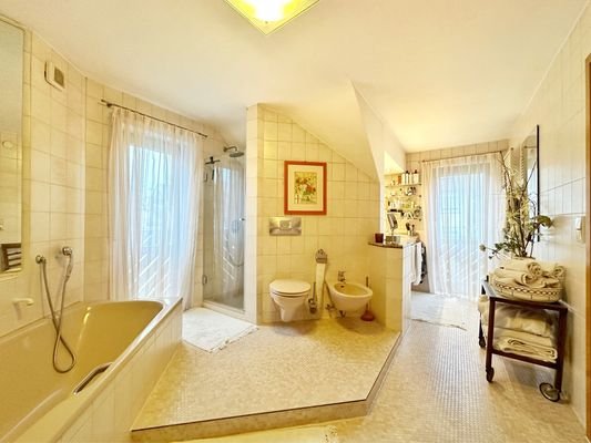 eines der Badezimmer