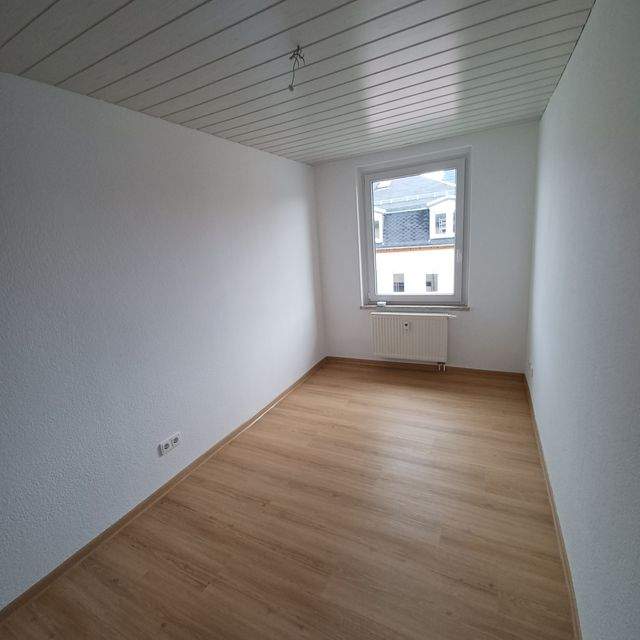 3 Raum Wohnung mit Einbauküche ab sofort Wilkau-Haßlau zu vermieten - Photo 1