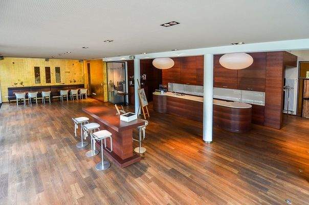 Studio - Loft - Atelier mit Bar