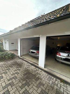 Außenansicht Doppelgarage