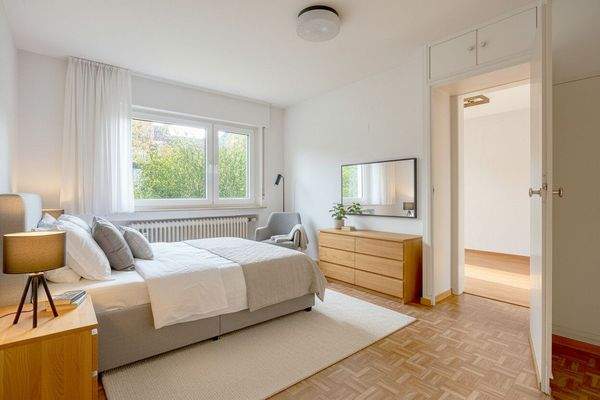 Schlafzimmer I mit virtueller Renovierung