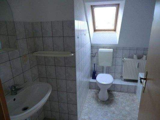 Bad einer Dachgeschosswohnung.JPG